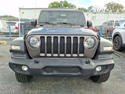 Used 2021 Jeep Wrangler Unlimited Sport AWD/4WD image 2