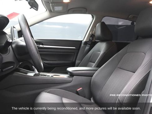 Used 2022 Nissan Altima 2.5 SV image 6