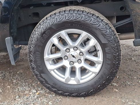 Used 2023 Chevrolet Silverado 1500 RST w/ Z71 Off-Road Package image 31