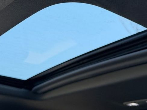 Used 2022 GMC Sierra 1500 SLT w/ SLT Premium Plus Package image 23