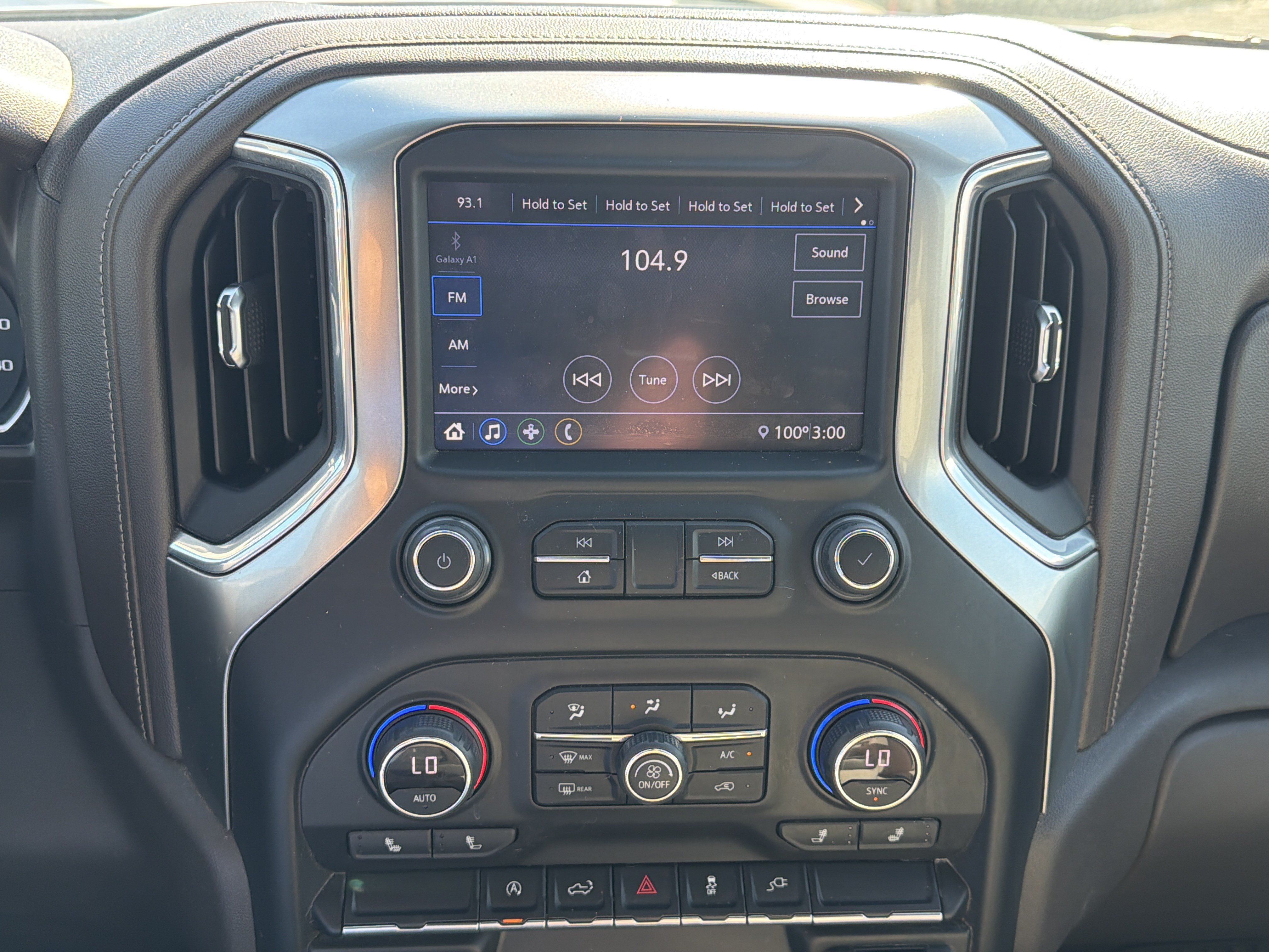 Used 2021 Chevrolet Silverado 1500 LT w/ Fleet Comfort Package AWD/4WD image 17