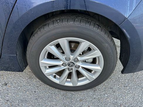 Certified 2025 Toyota Corolla LE image 9