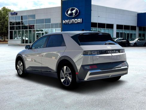 New 2026 Hyundai Ioniq 5 SEL image 5