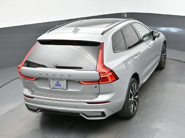 Used 2024 Volvo XC60 B5 Plus w/ Protection Package Premier AWD/4WD image 45