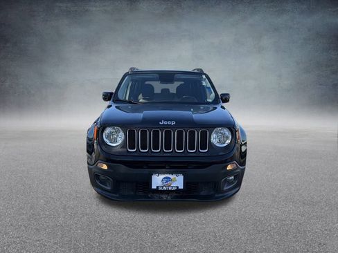 Used 2015 Jeep Renegade Latitude w/ Popular Equipment Group image 10