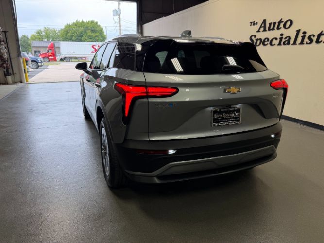 Used 2024 Chevrolet Blazer EV LT AWD/4WD image 3