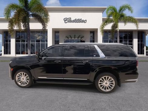 Certified 2024 Cadillac Escalade ESV Premium Luxury RWD image 9