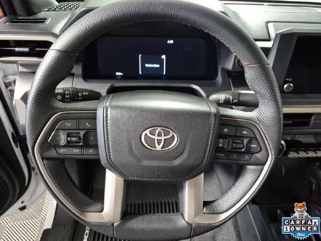 Used 2025 Toyota Tacoma TRD Sport AWD/4WD image 11