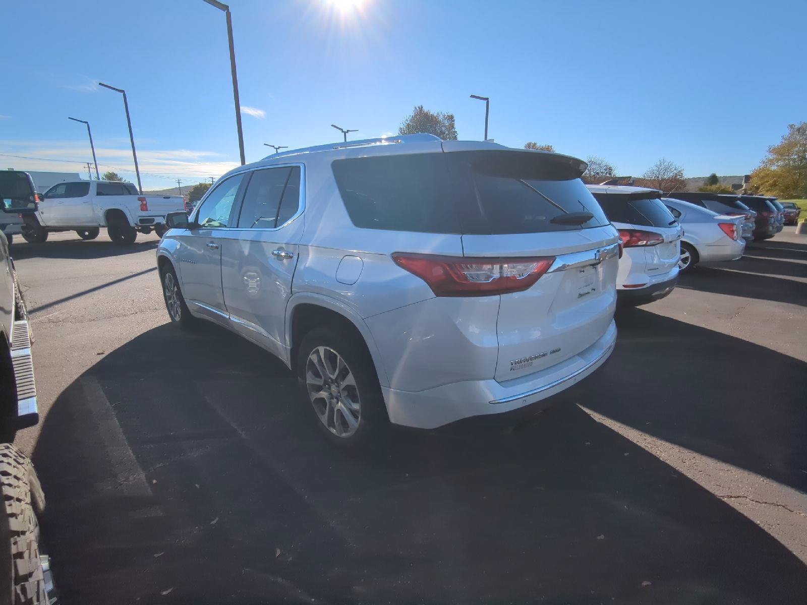 Used 2020 Chevrolet Traverse Premier AWD/4WD image 4