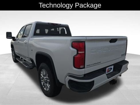 Used 2025 Chevrolet Silverado 2500 High Country w/ High Country Premium Package image 5