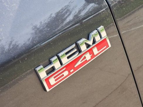 Used 2022 RAM 3500 Tradesman w/ Chrome Appearance Group image 9