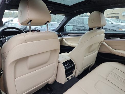 Used 2019 BMW 530i xDrive w/ Convenience Package image 26