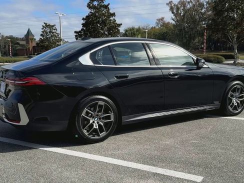 New 2026 BMW 530i xDrive w/ Premium Package image 8