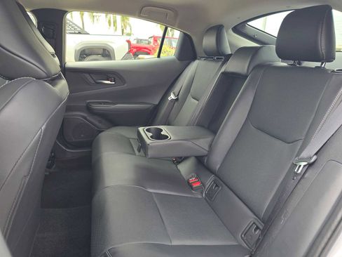 Used 2025 Toyota Prius XLE FWD image 19