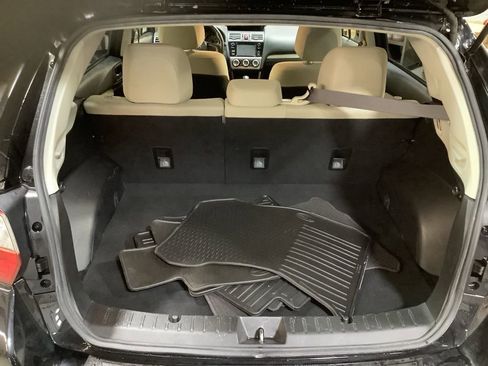 Used 2017 Subaru Crosstrek 2.0i Premium image 10