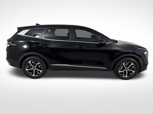 Used 2023 Kia Sportage EX image 2
