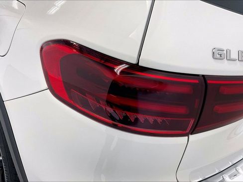 New 2026 Mercedes-Benz GLB 250 4MATIC image 14