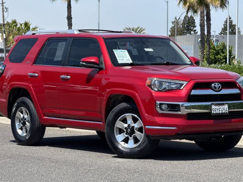Used 2014 Toyota 4Runner Limited AWD/4WD image 2