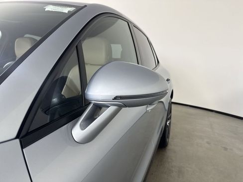 Certified 2023 Porsche Macan Turbo AWD/4WD image 12