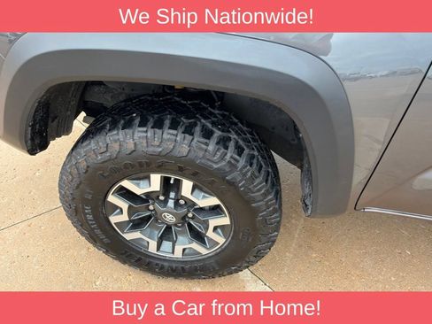 Used 2021 Toyota Tacoma TRD Off-Road w/ Technology Package AWD/4WD image 31