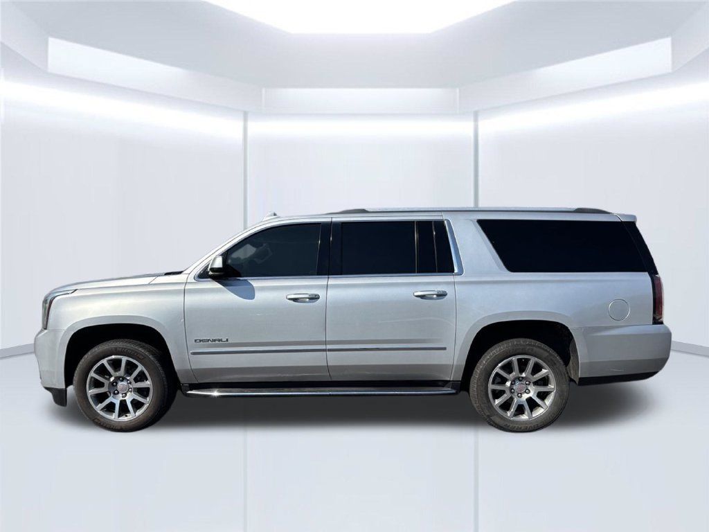 Used 2018 GMC Yukon XL Denali RWD image 2