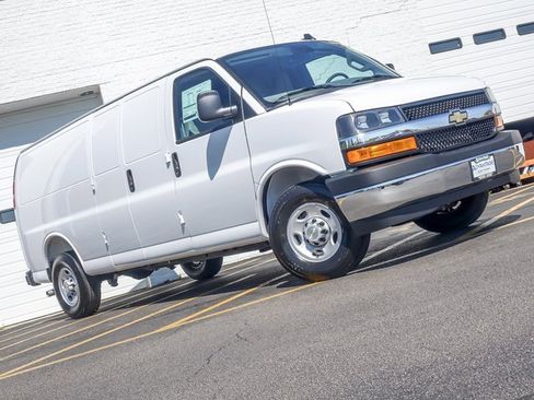 New 2025 Chevrolet Express 2500 Extended w/ Enhanced Convenience Package image 3