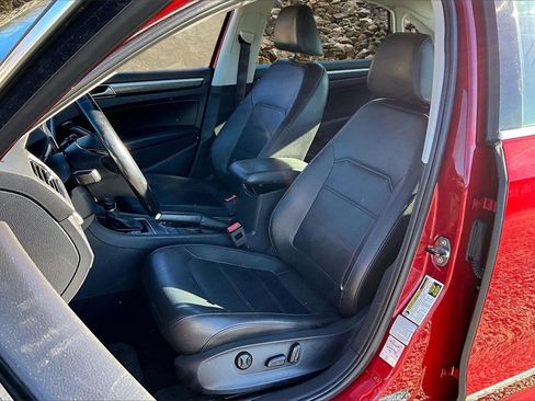 Used 2017 Volkswagen Passat 1.8T SE image 23