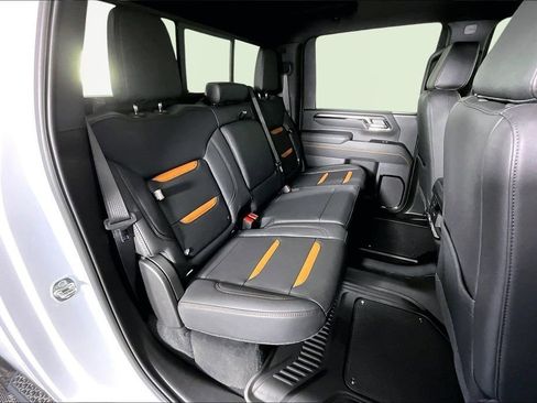 New 2026 GMC Sierra 2500 AT4 w/ Max Trailering Package AWD/4WD image 11