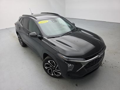 Used 2025 Chevrolet Trax RS