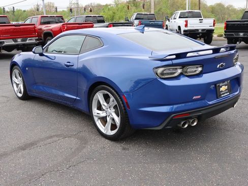 Used 2020 Chevrolet Camaro SS RWD image 3