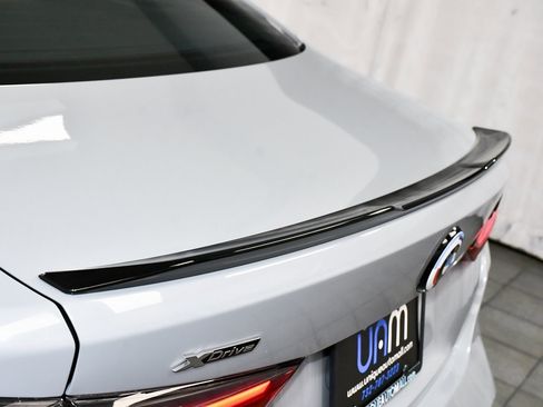 Used 2023 BMW M4 xDrive Competition image 89