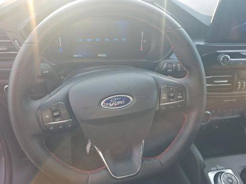 Used 2025 Ford Escape ST-Line image 5