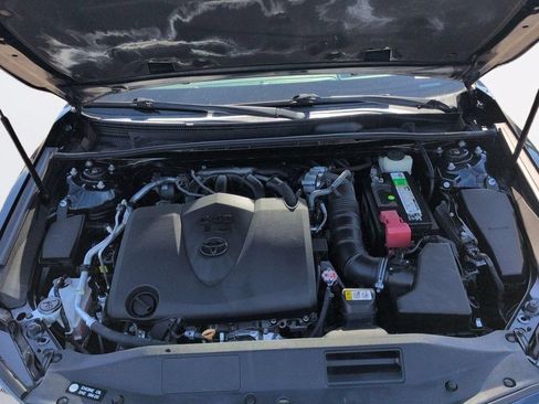 Used 2018 Toyota Camry XSE FWD image 29
