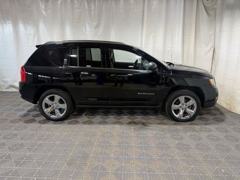 Used 2012 Jeep Compass Limited w/ Sun/Sound Group AWD/4WD image 9