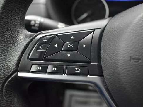 Used 2023 Nissan Sentra SV FWD image 23