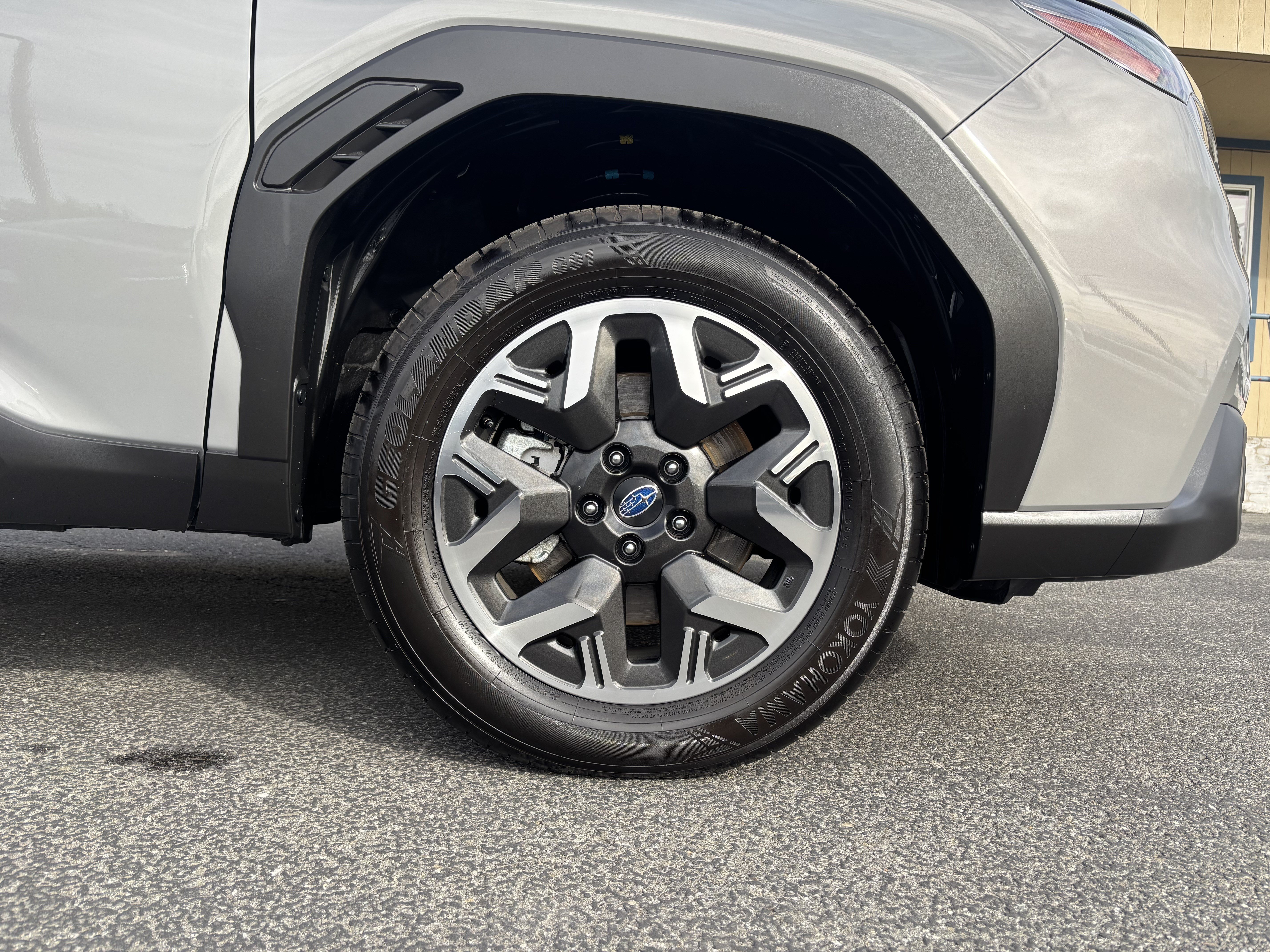 Used 2025 Subaru Forester Premium AWD/4WD image 9