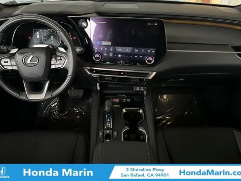 Used 2023 Lexus RX 350 Premium image 17