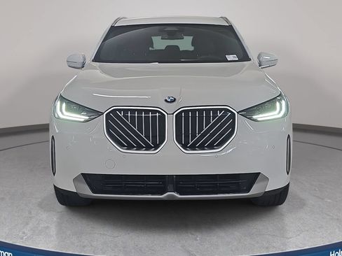 Used 2026 BMW X3 xDrive30i w/ Convenience Package AWD/4WD image 3