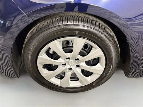 Used 2024 Toyota Corolla LE image 4