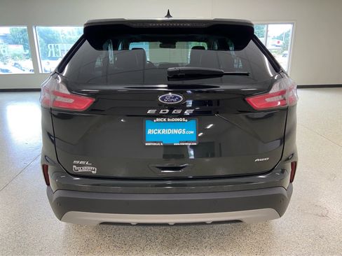 Used 2024 Ford Edge SEL w/ Convenience Package image 8