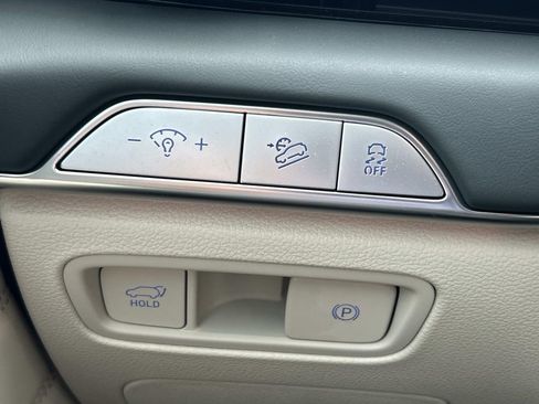 Used 2025 Genesis GV80 3.5T Advanced image 32