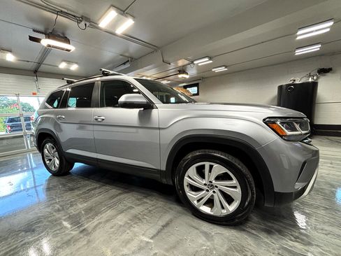 Used 2021 Volkswagen Atlas SE w/ Panoramic Sunroof Package image 11