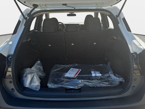 New 2026 Nissan Kicks SV w/ SV Premium Package FWD image 12