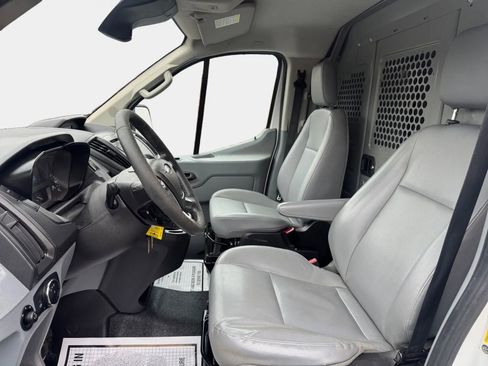 Used 2016 Ford Transit 250 130 Low Roof image 9