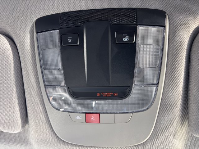 Certified 2025 Kia Sorento S AWD/4WD image 29