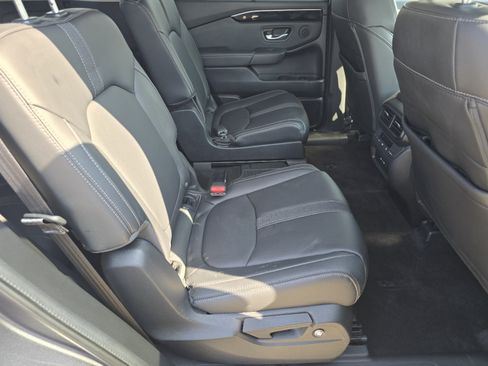 Certified 2024 Honda Pilot Touring image 22