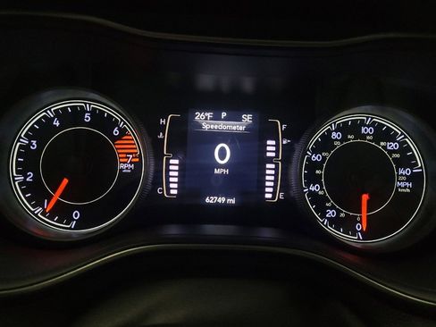 Used 2019 Jeep Cherokee Latitude Plus image 23