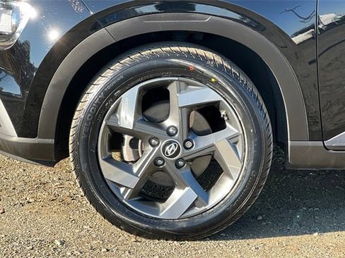 Used 2023 Hyundai Venue SEL image 32