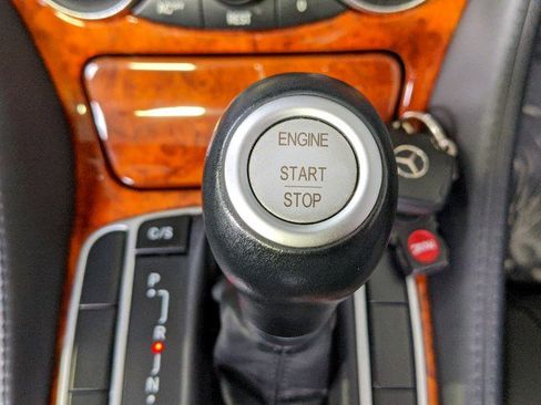Used 2005 Mercedes-Benz SL 600 image 24
