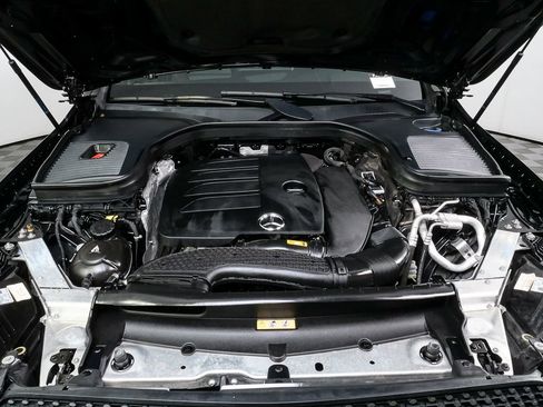 Used 2022 Mercedes-Benz GLC 300 4MATIC Coupe image 33
